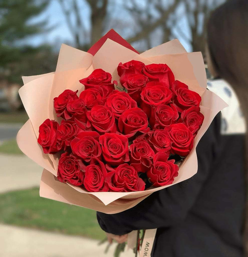 25 Red Roses
