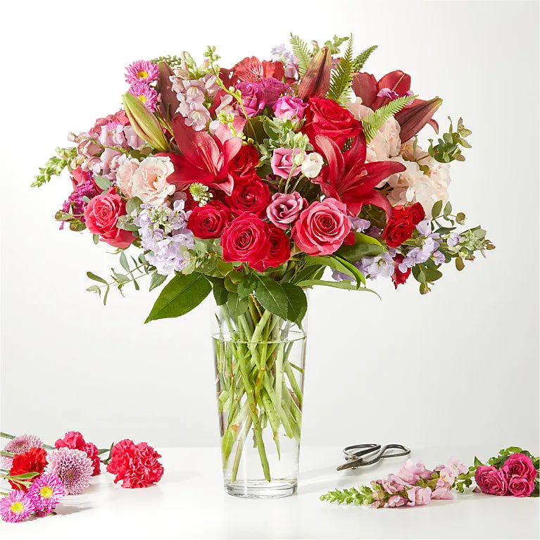 Swooning Over You – A Luxury Florist Original